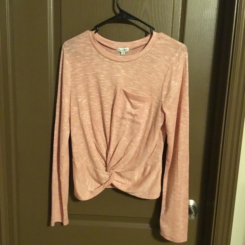 Light Weight knot Top